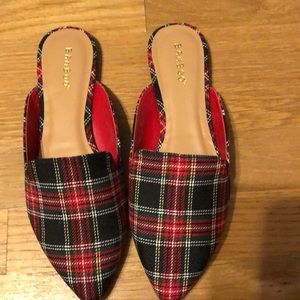 Shoes 71/2 New with no tag or box.